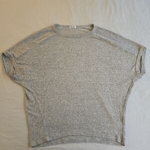 LAmade Light Gray Drop Shoulder Short Sleeve Tee Speckled Knit Super Soft CW3